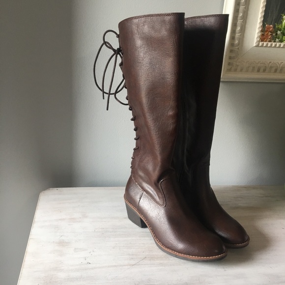 SONOMA WOMAN BOOTS - Picture 2 of 10